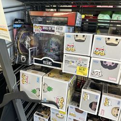 Game Stop - Pop figures