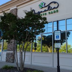Magnolia Eye Care - Outside the business.
