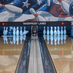 Riverfront Lanes