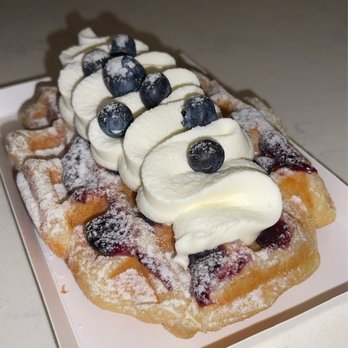 Ari Bakery Cafe - Blueberry croffle - Bakeries Near Me - Davie, Florida