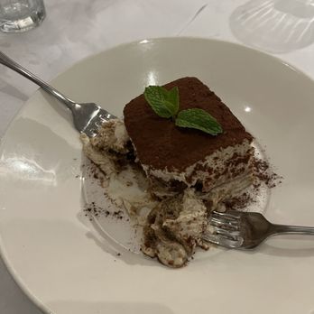 Serafina - Tiramisu - Italian Near Me - San Francisco, California Serafina - Tiramisu - Italian Near Me - San Francisco, California