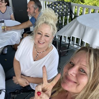 Rips On the Lake - Seafood Near Me - Mandeville, Louisiana