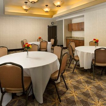 Hampton Inn Rochester-Greece - Meeting Room - Hotels Near Me - Rochester, New York Hampton Inn Rochester-Greece - Meeting Room - Hotels Near Me - Rochester, New York