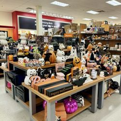 TJ Maxx - Fall decors on display