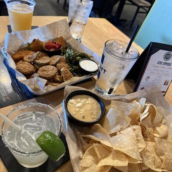 5280 Burger & Taphouse - Burgers Near Me - Austin, Texas 5280 Burger & Taphouse - Burgers Near Me - Austin, Texas