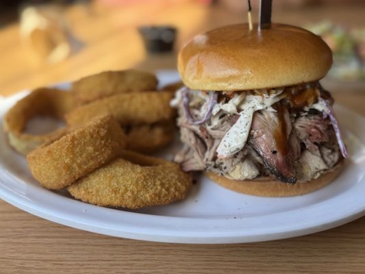 Swing Inn Cafe & BBQ by null