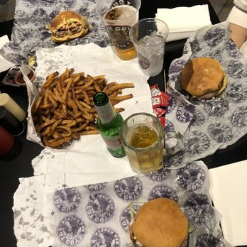 Fat Guy's Burger Bar - Cheeseburgers, fries, beers - New American Near Me - Tulsa, Oklahoma
