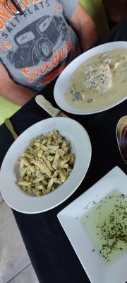 Luciano's by null