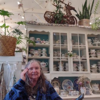Paisley’s Tea Room - Lots of tea cups - Tea Rooms Near Me - Issaquah, Washington Paisley’s Tea Room - Lots of tea cups - Tea Rooms Near Me - Issaquah, Washington