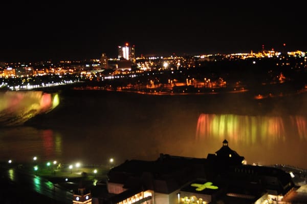 Niagara Falls Marriott Fallsview Hotel & Spa by null