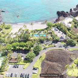 Parking is limited - only those spots at the bottom - but beach is close
