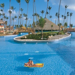 Travel Leaders-Jan's Travel and Cruise - Beautiful pool of Dreams Punta Cana
