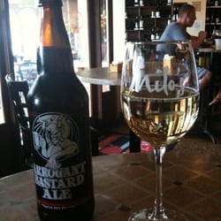 Milo's Cellar - Extensive wine & beer collection
