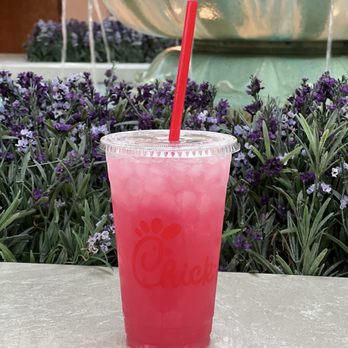 Chick-fil-A - pineapple dragonfruit lemonade - Fast Food Near Me - Palm Beach Gardens, Florida Chick-fil-A - pineapple dragonfruit lemonade - Fast Food Near Me - Palm Beach Gardens, Florida