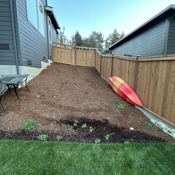 Mora's Fence - Before - Landscaping Near Me - Auburn, Washington Mora's Fence - Before - Landscaping Near Me - Auburn, Washington