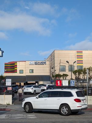 Kim's Home Center by null