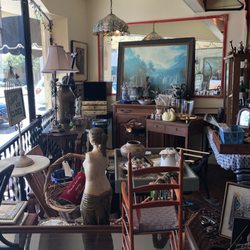 Melange Antiques and Art Gallery