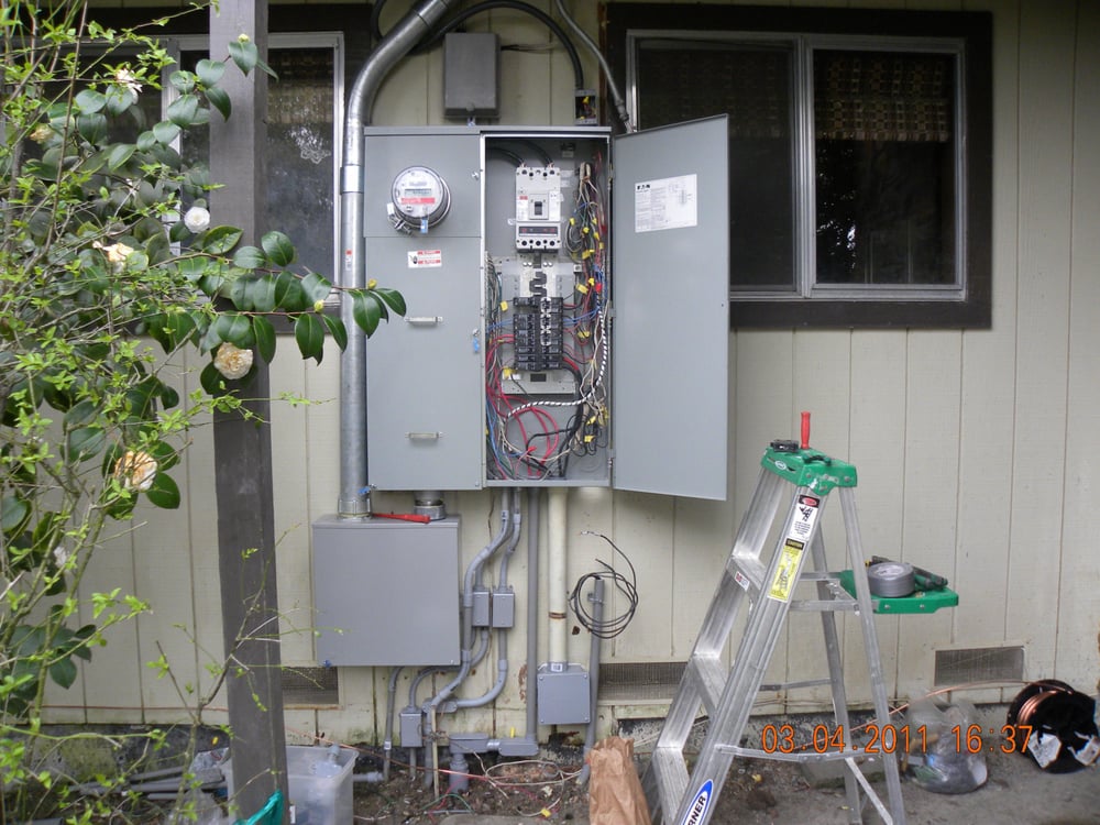 Slide of M& Z Electrical Contractor