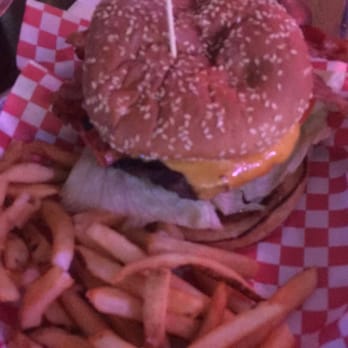 Murray's Saloon & Eatery - The hamburger was huge!!! - Karaoke Near Me - Big Bear Lake, California