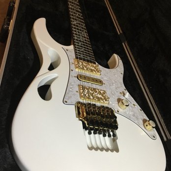 Bravos Custom Guitars - Musical Instrument Services Near Me - Los Angeles, California