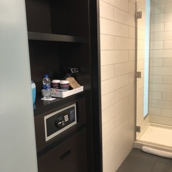 Aloft by Marriott Sarasota - Bathroom - Hotels Near Me - Sarasota, Florida