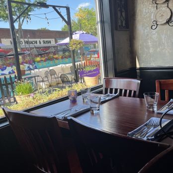 Arugula Bistro & Bar - Inside - Mediterranean Near Me - West Hartford, Connecticut