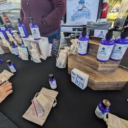 Alachua County Farmers Market - Goat milk lotion