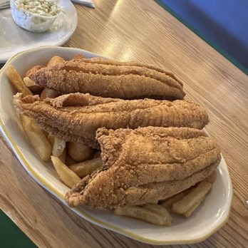 Harbor Inn - Fried Flounder - Seafood Near Me - Burlington, North Carolina Harbor Inn - Fried Flounder - Seafood Near Me - Burlington, North Carolina