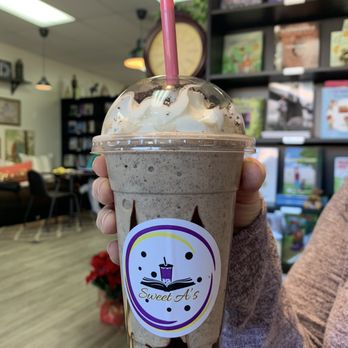 Sweet A's - Oreo Milkshake - Bookstores Near Me - Pittsburg, California