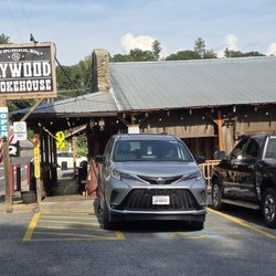 Haywood Smokehouse - Outside