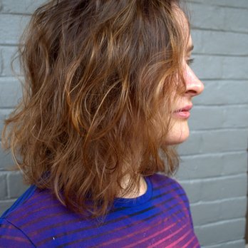 Parlour-Spatzio - Cut & Colour by Holly - Hair Salons Near Me - Ottawa, Ontario Parlour-Spatzio - Cut & Colour by Holly - Hair Salons Near Me - Ottawa, Ontario