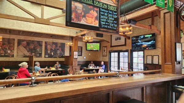 Hennessey's Tavern by null