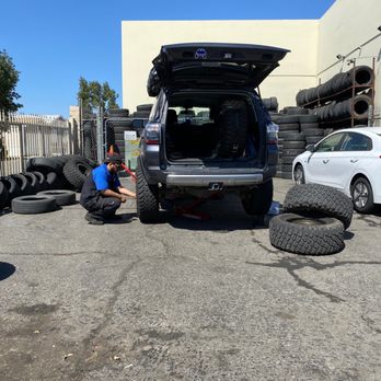 Expressway Tires - Swap in action! - Tires Near Me - Perris, California