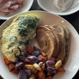 Avocado & Brie Omelette