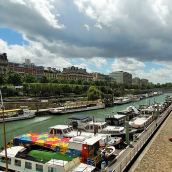 Canal Saint-Martin - Landmarks & Historical Buildings Near Me - Paris, 75