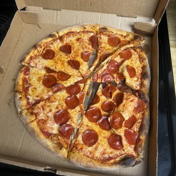Luna Pizza - Pizza restaurant in Glendale, AZ