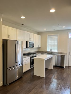 Glamora Cleaning Services