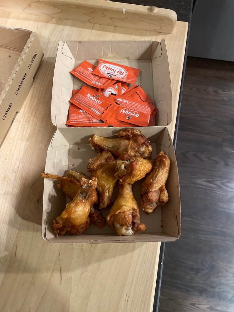 RUFINOS PIZZERIA Updated August 2024 44 Photos & 43 Reviews 4