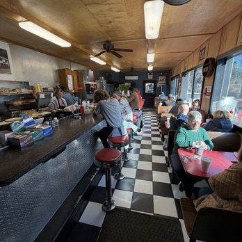 Cliffside Diner - American Near Me - Frankfort, Kentucky