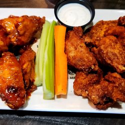 Gabby's - Double Wings: Sweet Thai Chilli / Chilli Lime Dry Rub