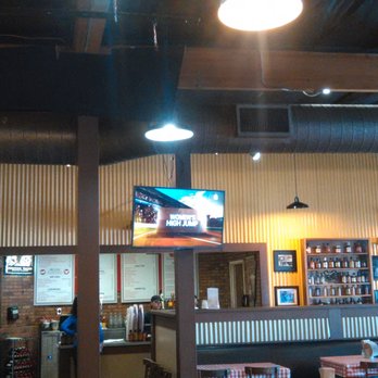 Armadillo Willy's BBQ - interior - American Near Me - Sunnyvale, California