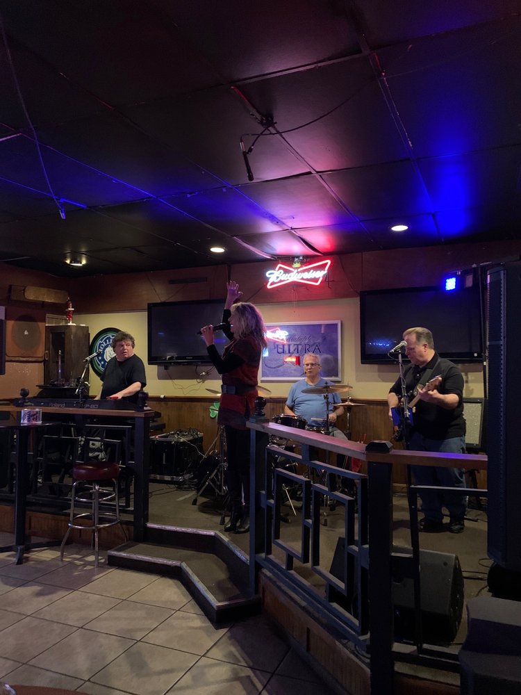 JR’Z PUB Updated October 2024 1722 S Raccoon Rd, Austintown, Ohio