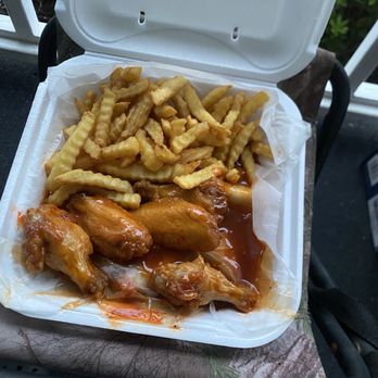 Cajun Seafood & Wings - The 10 piece Honey Hot wing combo from the great, Cajun Seafood and Wings! - Cajun/Creole Near Me - Orangeburg, South Carolina Cajun Seafood & Wings - The 10 piece Honey Hot wing combo from the great, Cajun Seafood and Wings! - Cajun/Creole Near Me - Orangeburg, South Carolina