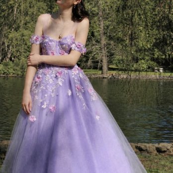Laidiecloth - Custom prom dress - Sewing & Alterations Near Me Laidiecloth - Custom prom dress - Sewing & Alterations Near Me
