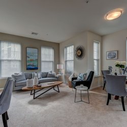 Station Square Apartments - Open Living Area