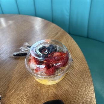 Bora Bora Smoothie Cafe - Paradise bowl - Juice Bars & Smoothies Near Me - Chicago Ridge, Illinois