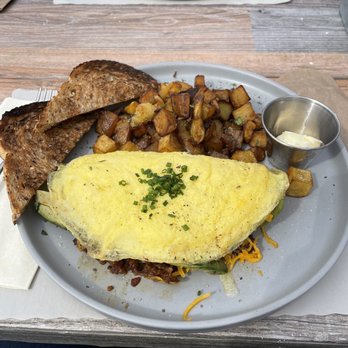 Willow & Whisk - Whisk Omelette with Breakfast Potatoes - Breakfast & Brunch Near Me - Wyckoff, New Jersey Willow & Whisk - Whisk Omelette with Breakfast Potatoes - Breakfast & Brunch Near Me - Wyckoff, New Jersey