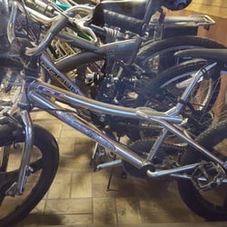 OTE Bikes & More - I had this bike in 1987, a GT Pro Performer!  What a trip down memory lane seeing it.