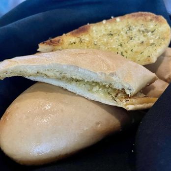 Stellini - Garlic bread - Italian Near Me - Hilton Head Island, South Carolina Stellini - Garlic bread - Italian Near Me - Hilton Head Island, South Carolina