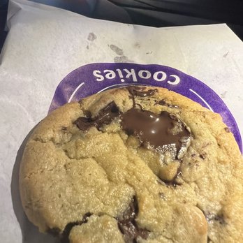 Insomnia Cookies - Classic chocolate chip - Desserts Near Me - Rochester Hills, Michigan